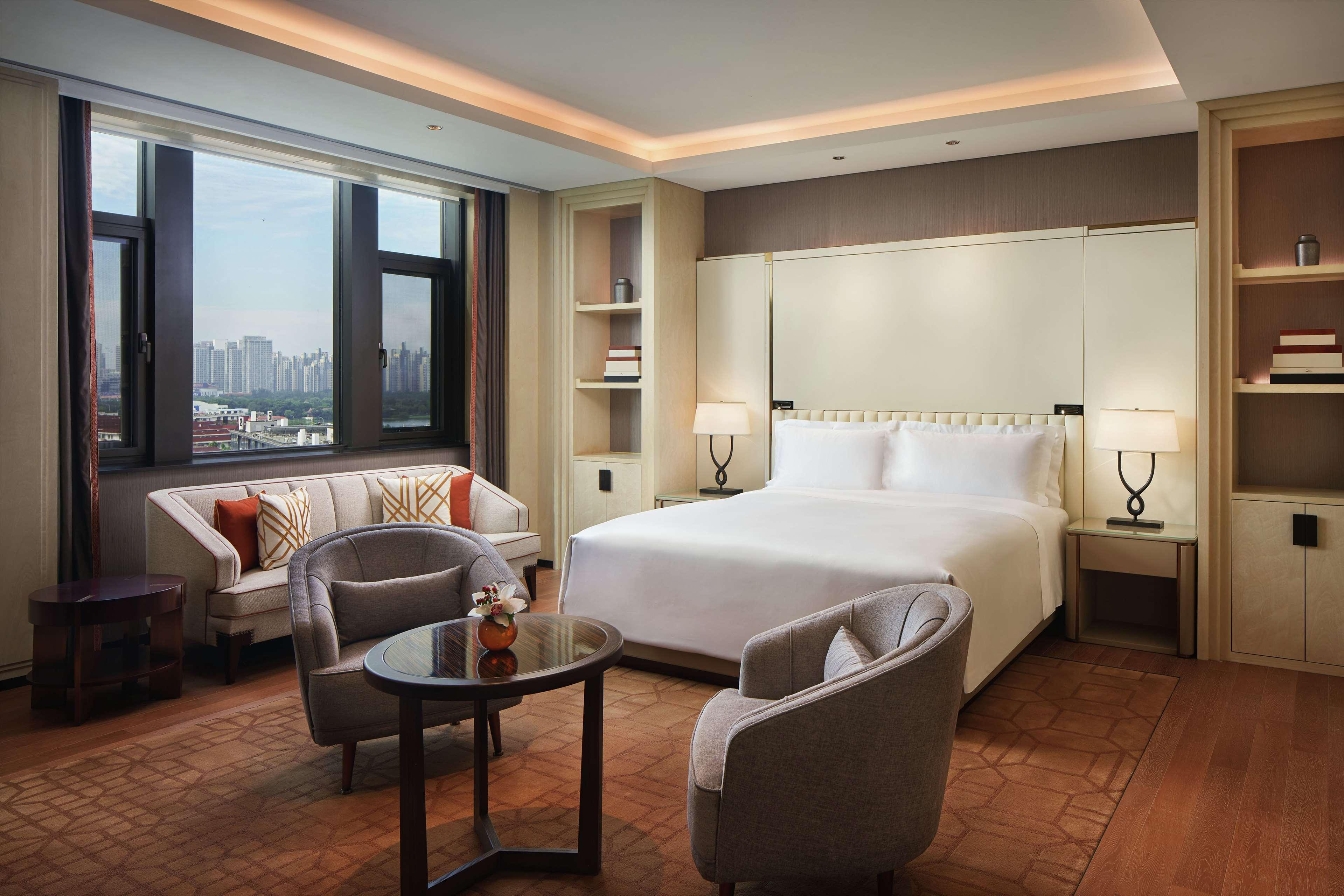 Conrad Tianjin Hotel Екстериор снимка