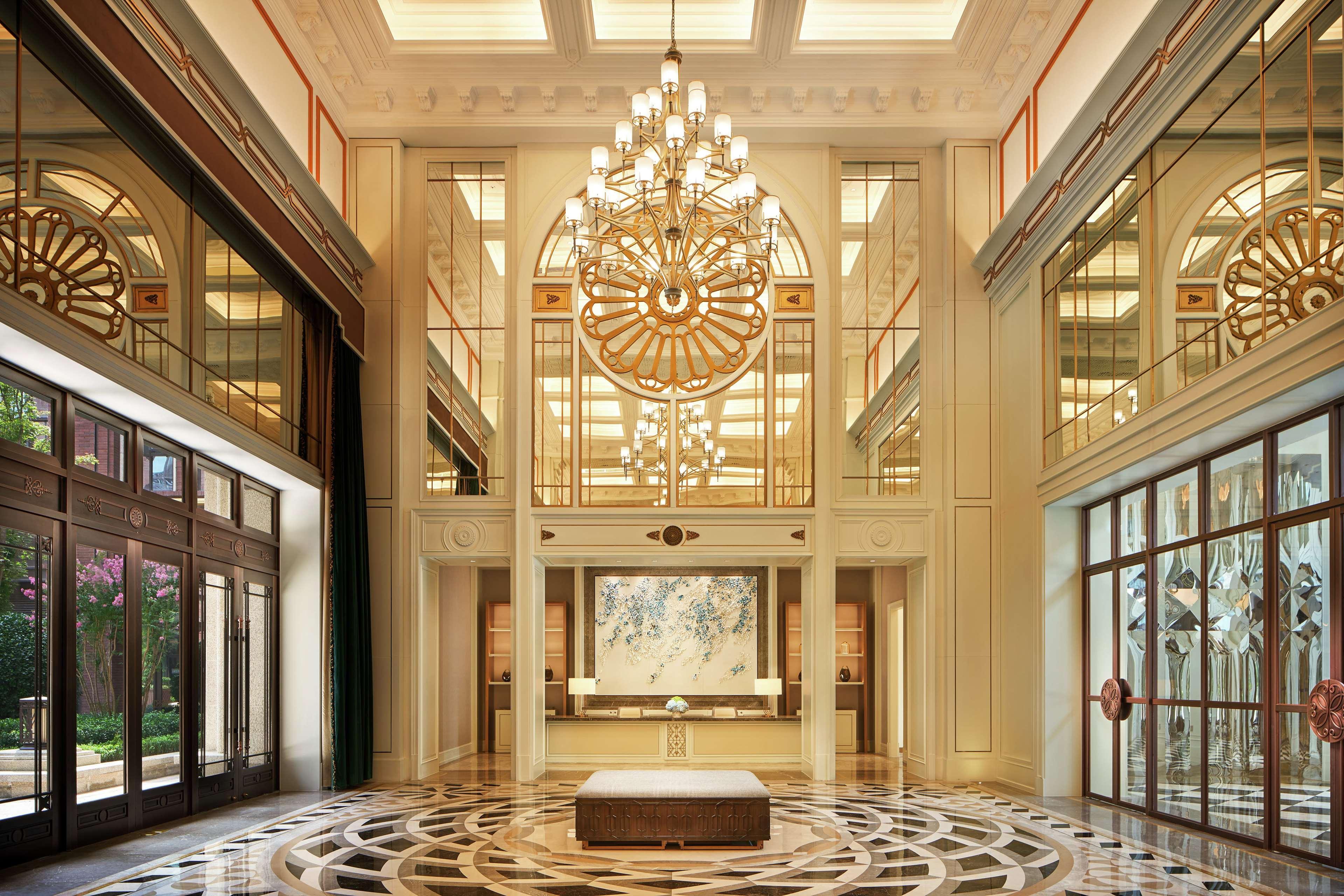 Conrad Tianjin Hotel Екстериор снимка