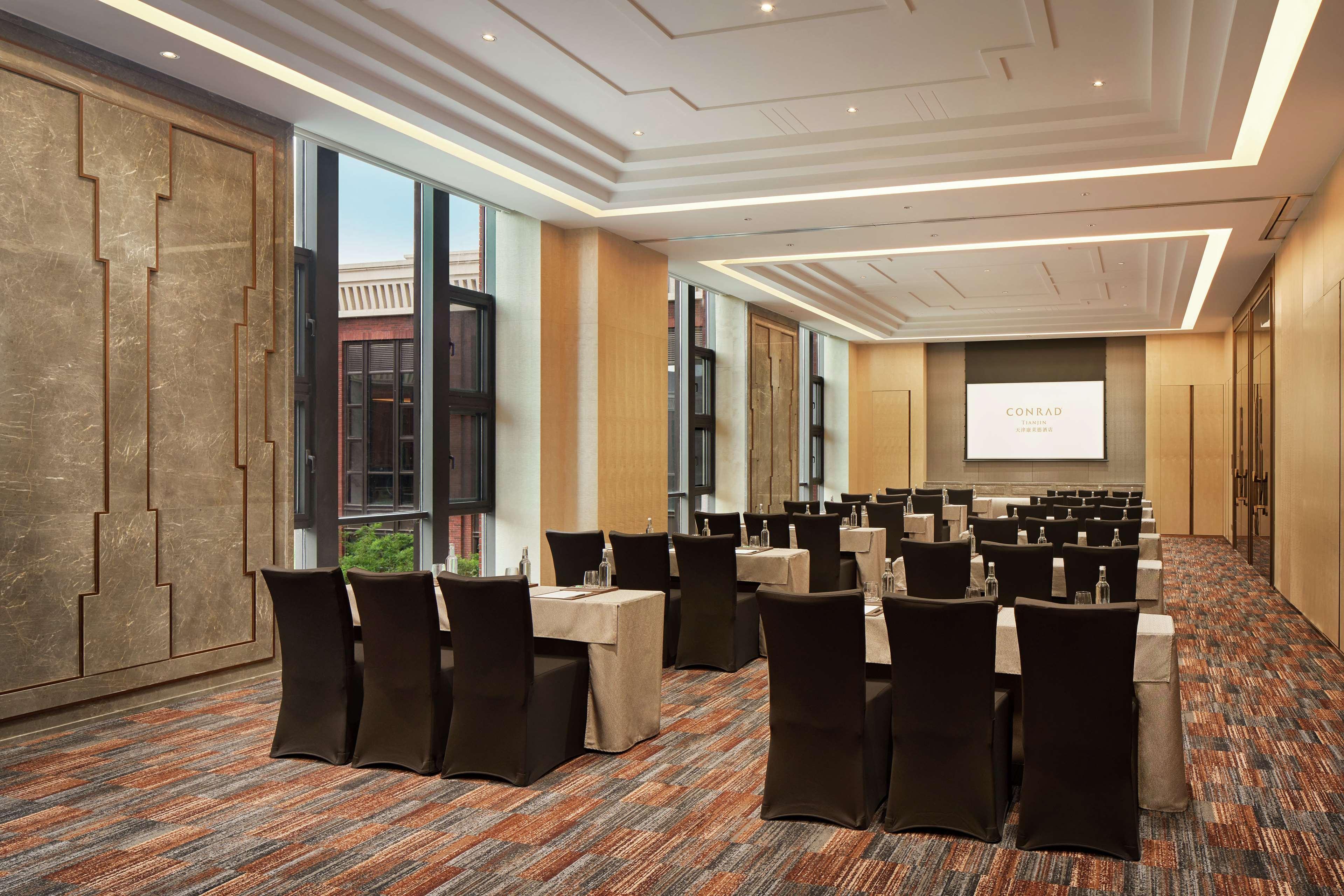 Conrad Tianjin Hotel Екстериор снимка