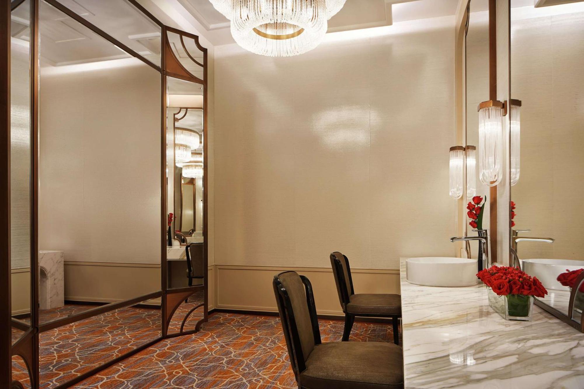 Conrad Tianjin Hotel Екстериор снимка