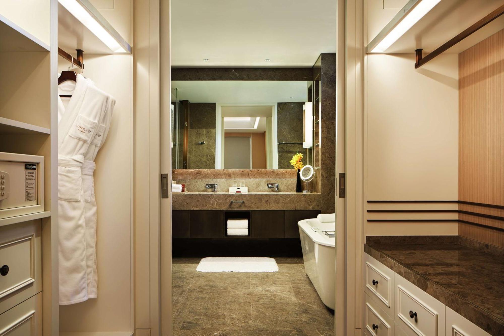 Conrad Tianjin Hotel Екстериор снимка